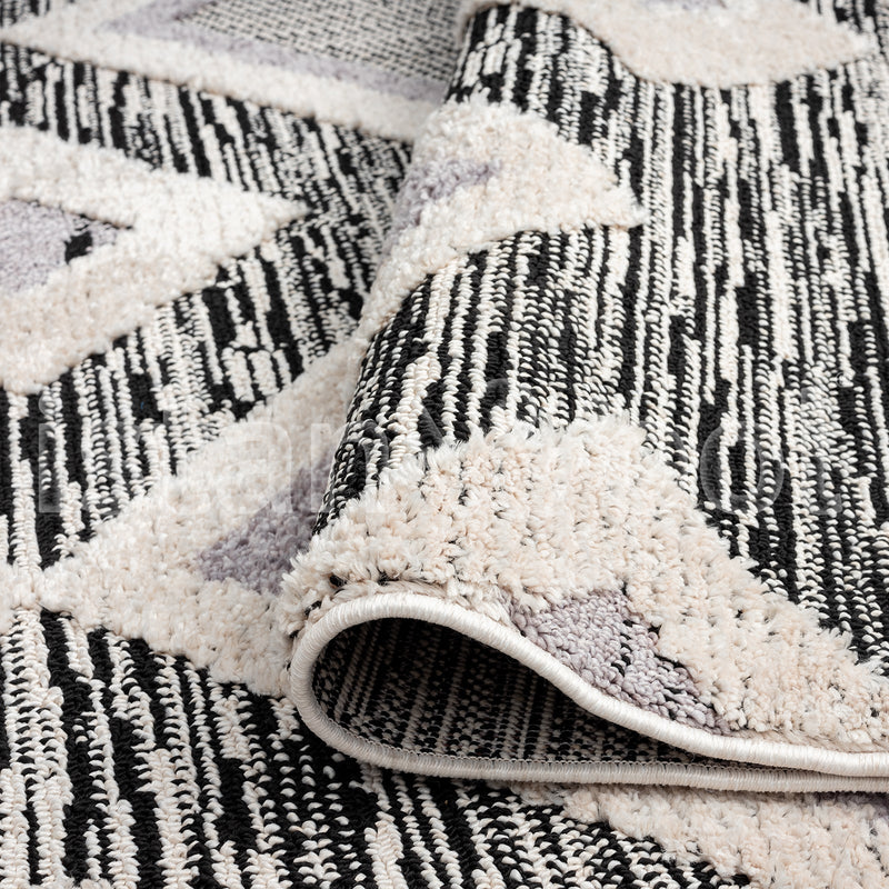 Alfombra Grande Moderna con Diseños, Gruesa, Pelo Con Relieve, Color Blanca con Negro. Colección Uskudar