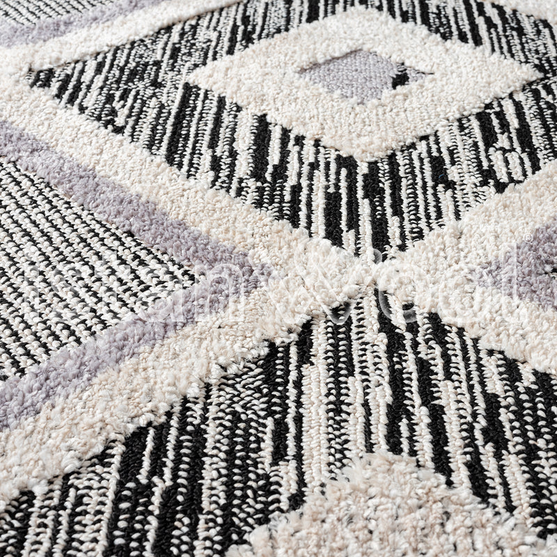 Alfombra Grande Moderna con Diseños, Gruesa, Pelo Con Relieve, Color Blanca con Negro. Colección Uskudar