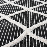 Alfombra Moderna con Diseños, Gruesa, Pelo Con Relieve, Color Negro. Colección Uskudar