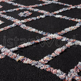 Alfombra Moderna con Diseños, Gruesa, Pelo Con Relieve, Color Negro. Colección Uskudar