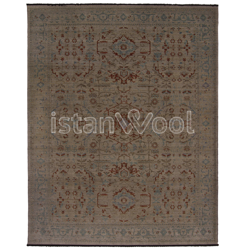 Alfombra Grande Moderna Estilo Antiguo, Pelo Corto, Color Café con Celeste y Rojo. Colección Sirkeci