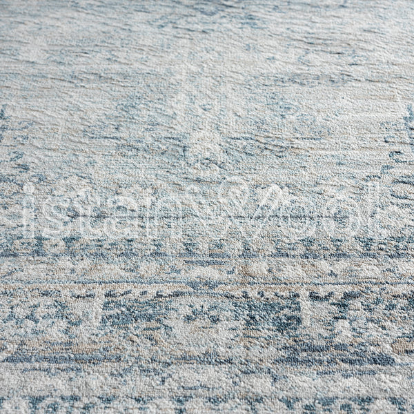Alfombra Moderna Estilo Antiguo, Gruesa, Pelo Corto, Celeste con Gris. Colección Riva.