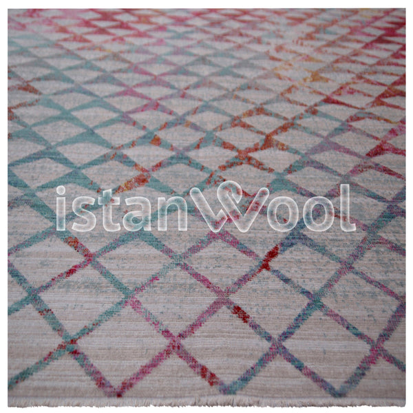 Alfombra Grande Moderna con Diseño, Pelo Corto. Celeste con Rojo. Colección Sirkeci